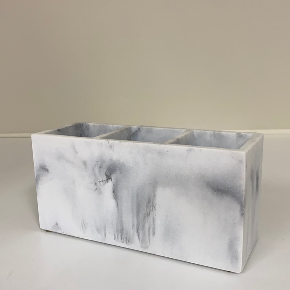 Stone pen holder
